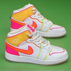 💝💚US 7.5- Air Jordan 1 Mid SE "Edge Glow" CV4611-100 Women’s LTR Sneakers ~ 6GS